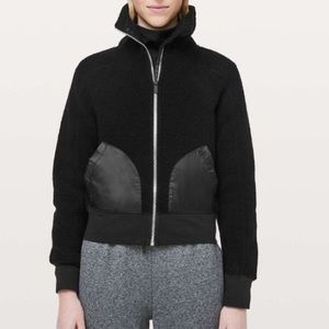 LULULEMON ATHLETICA so sherpa jacket